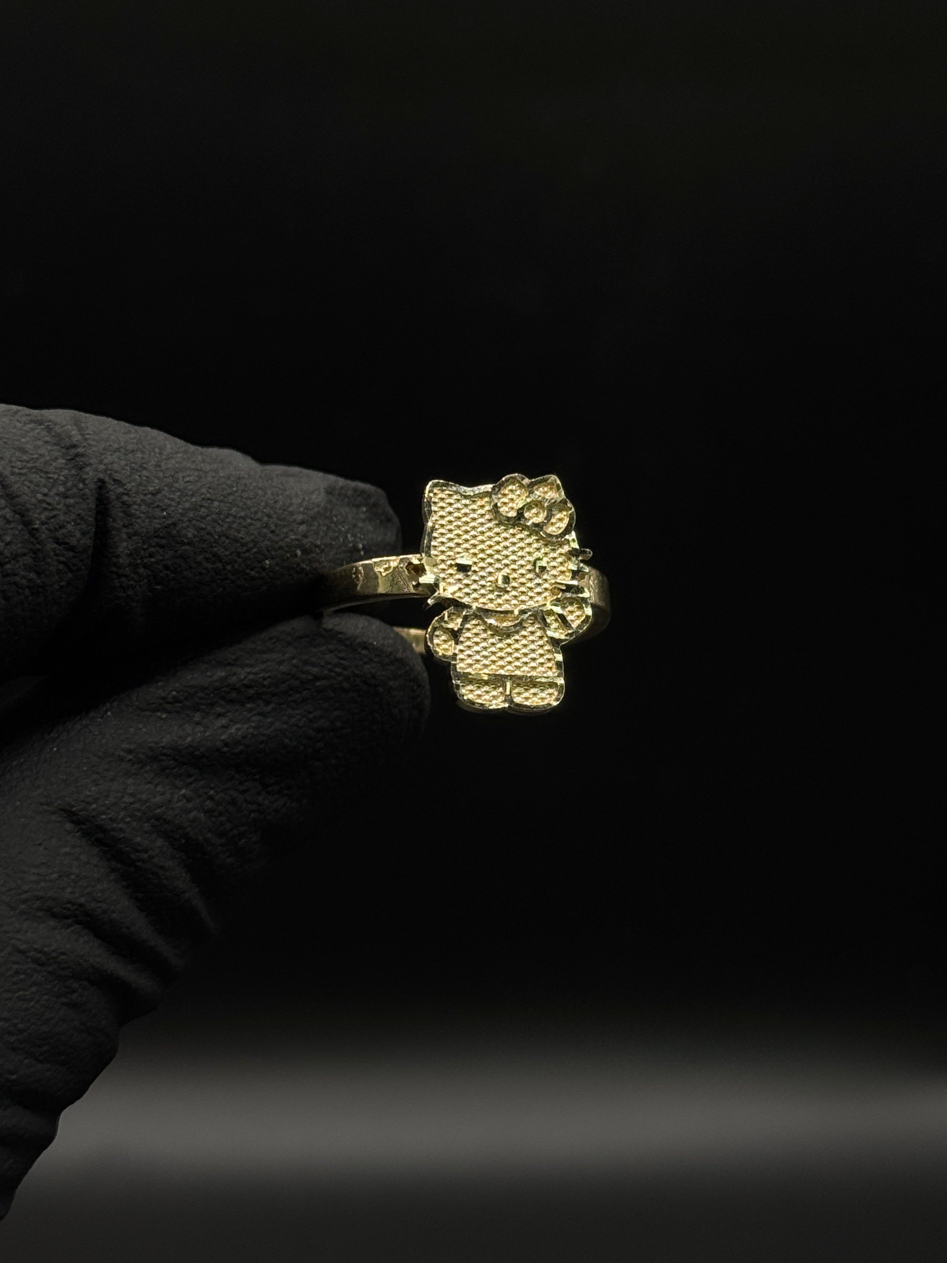 Hello Kitty Full Body Ring(Medium) image 0