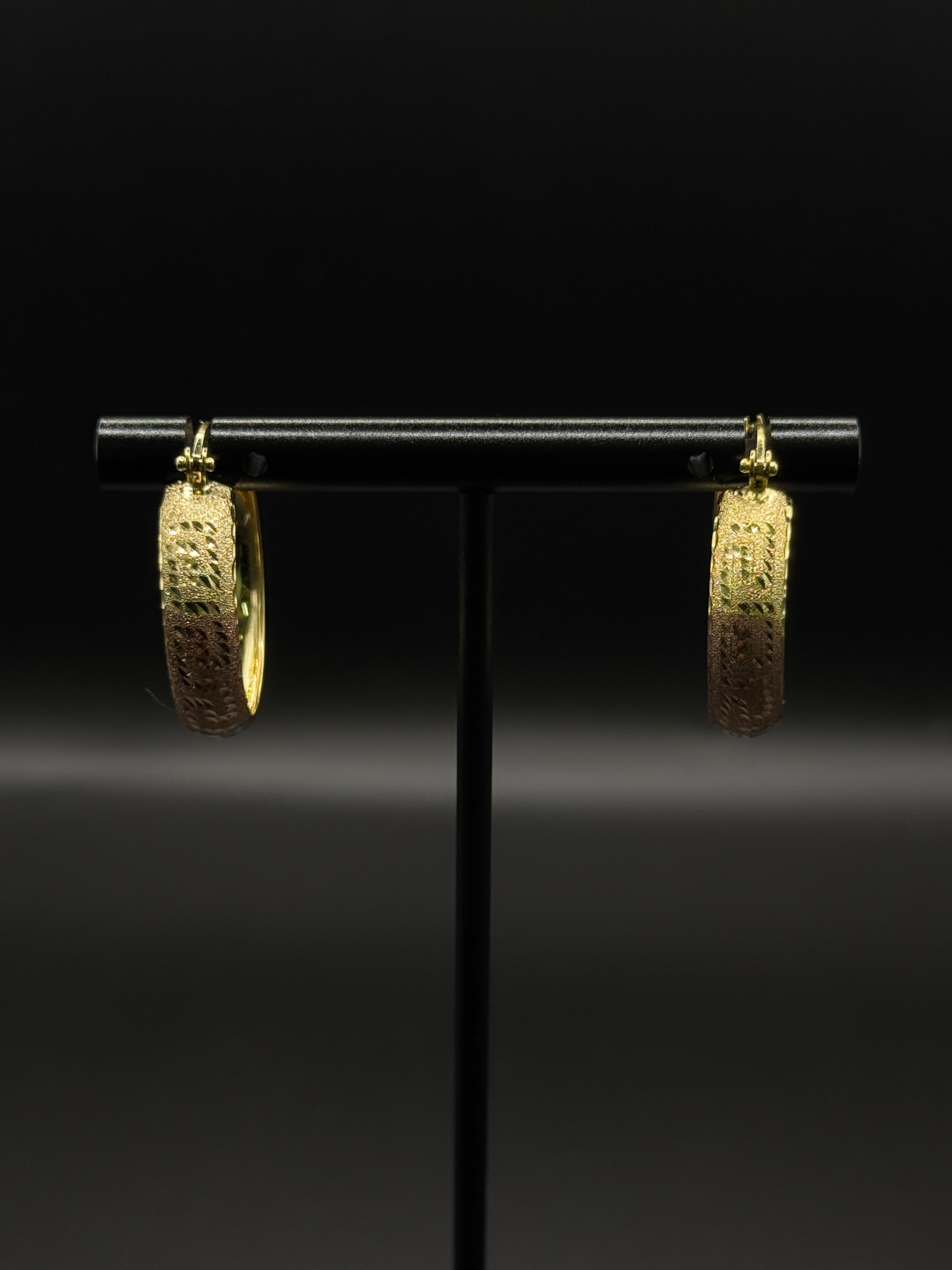 Womens 3 Tone Hoop Earrings image 0