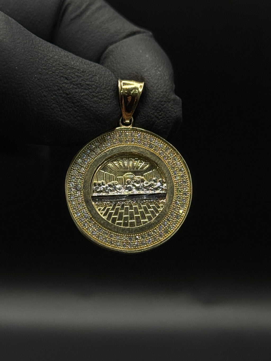 Round Last Supper Pendant image 0