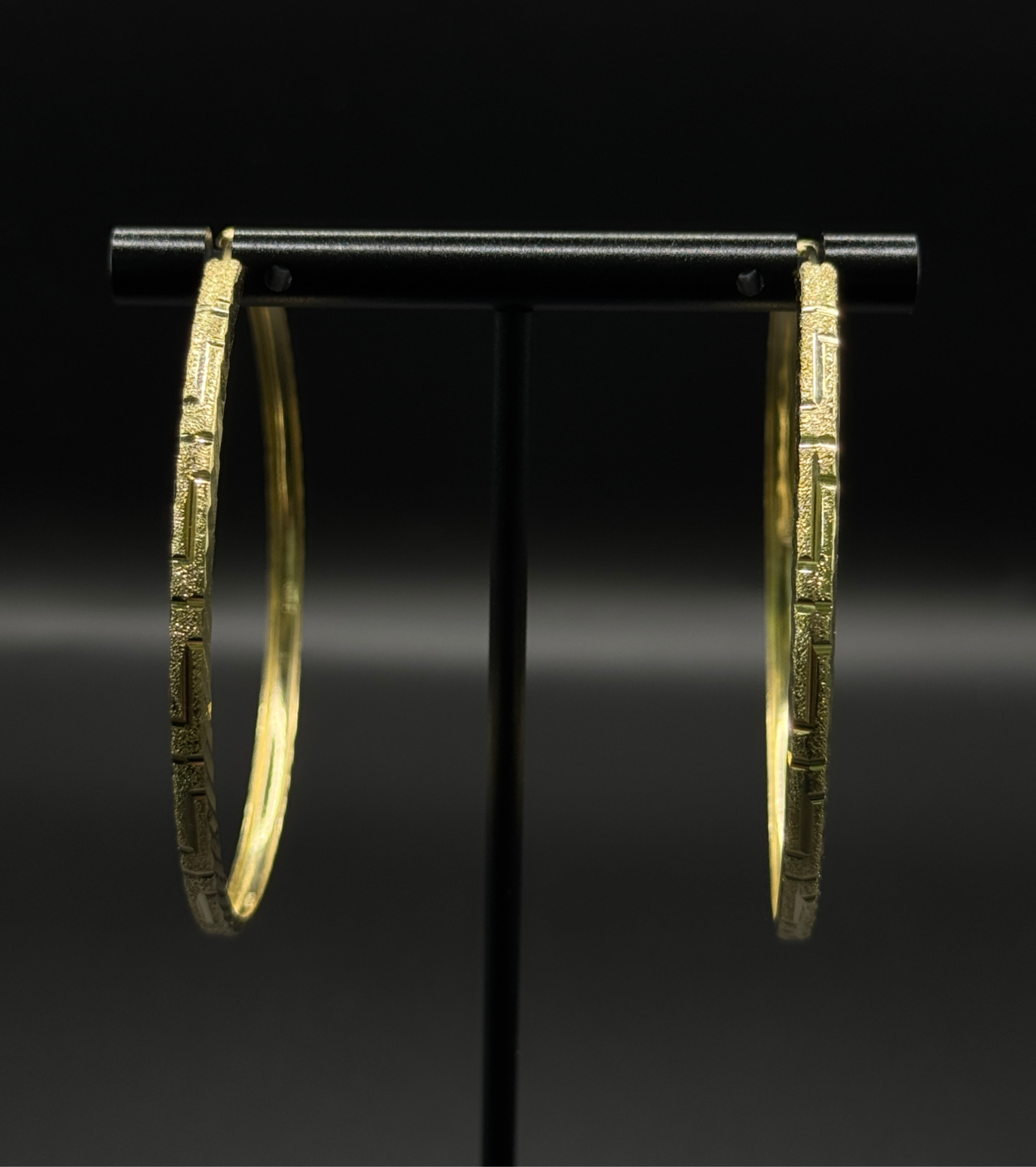 Womens Hoop Earrings image 0