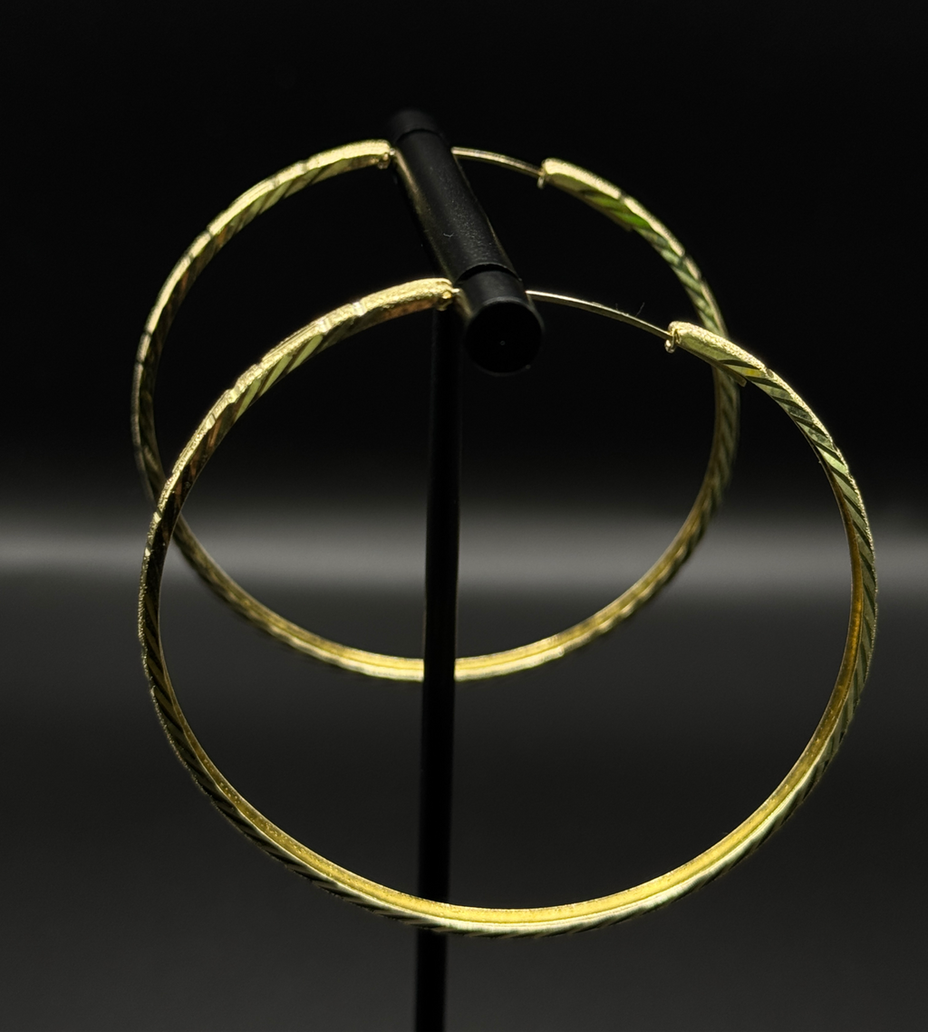 Womens Hoop Earrings image 1