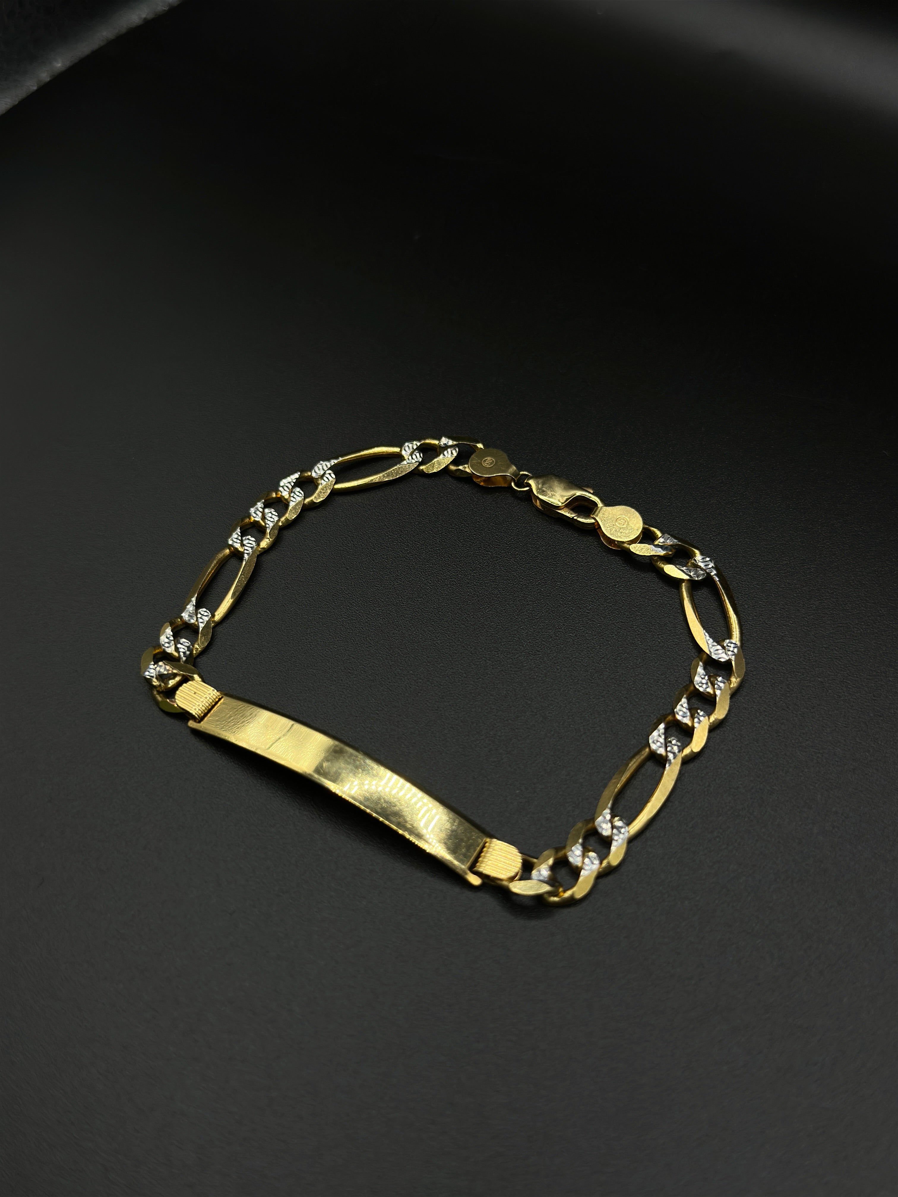 Diamond Cut Figaro Bracelet(6.9mm) image 0