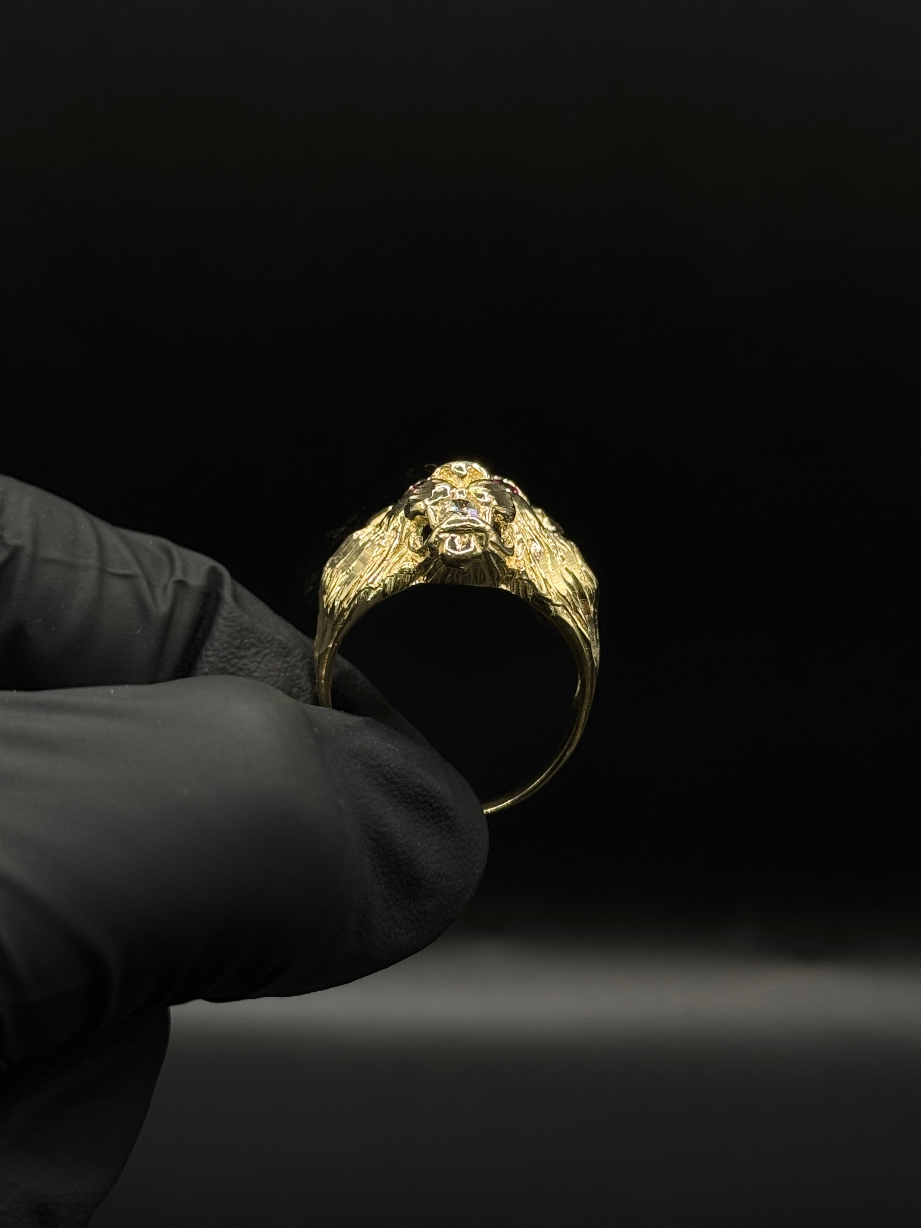 Mens Lion Ring image 1