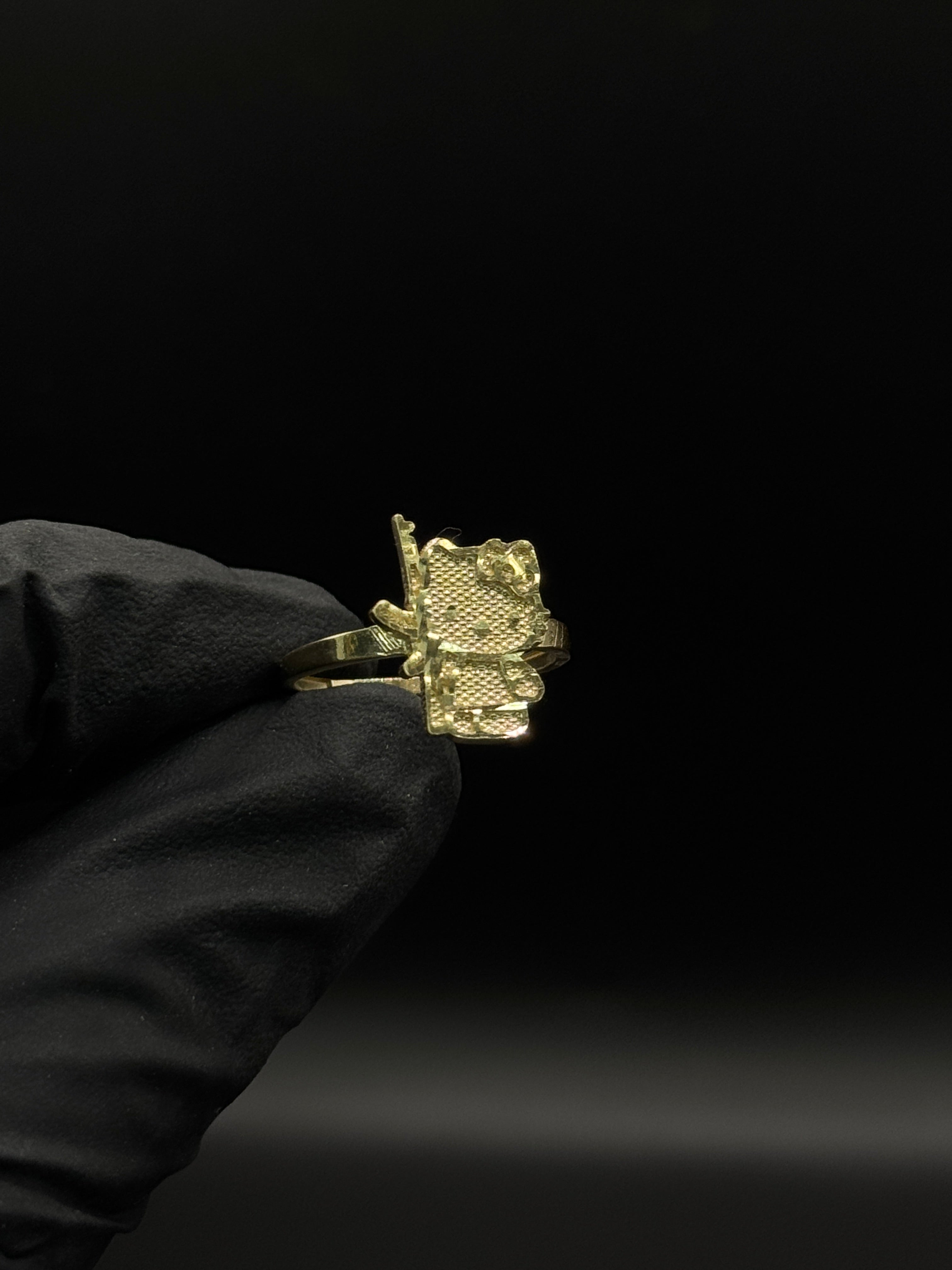 Womens AK Hello Kitty Ring (Small) image 0