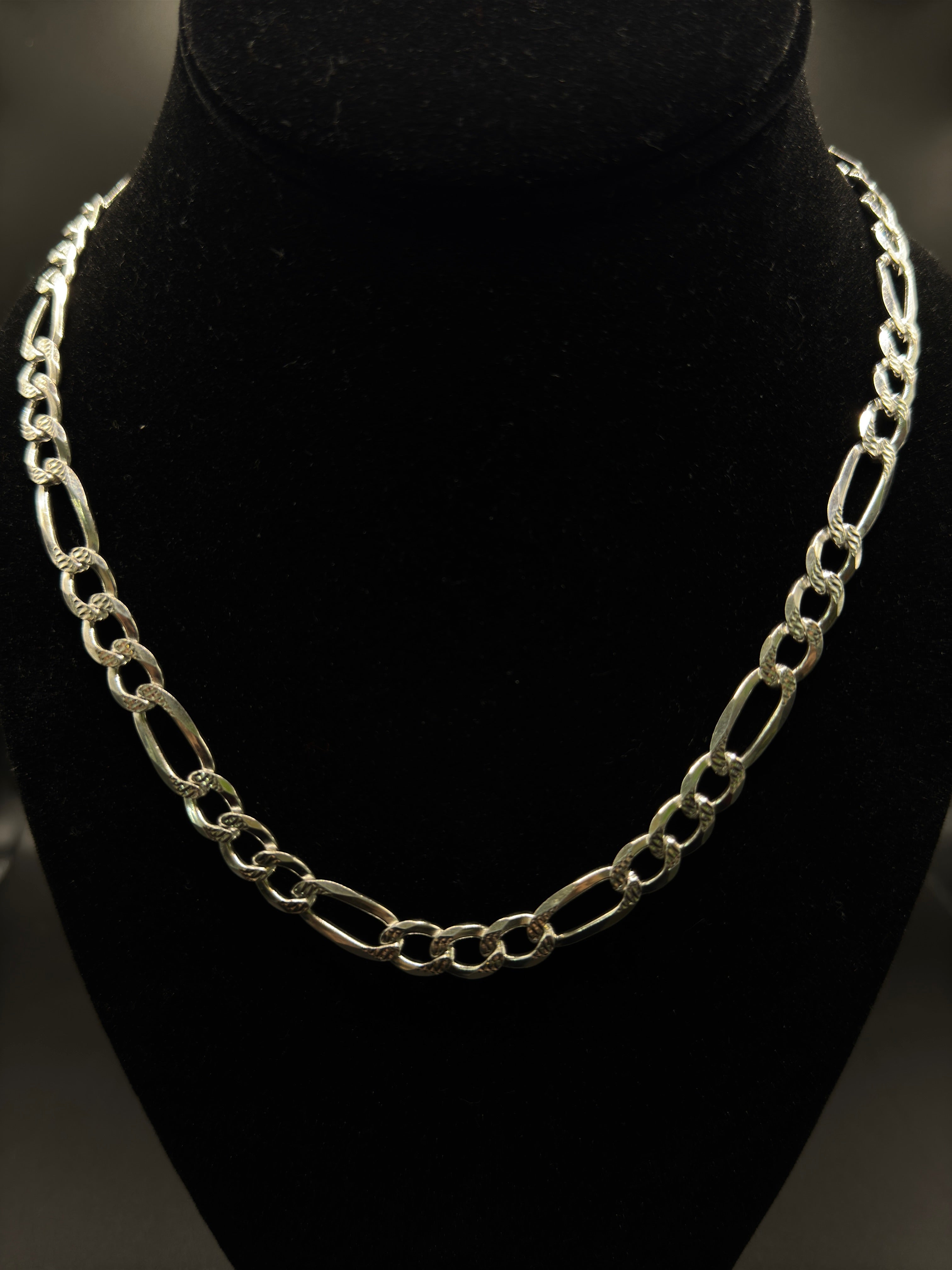 Silver Diamond Cut Figaro Chain (7.7mm) image 0