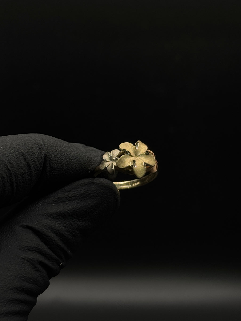 Womens 3 Tone Flower Ring image 0