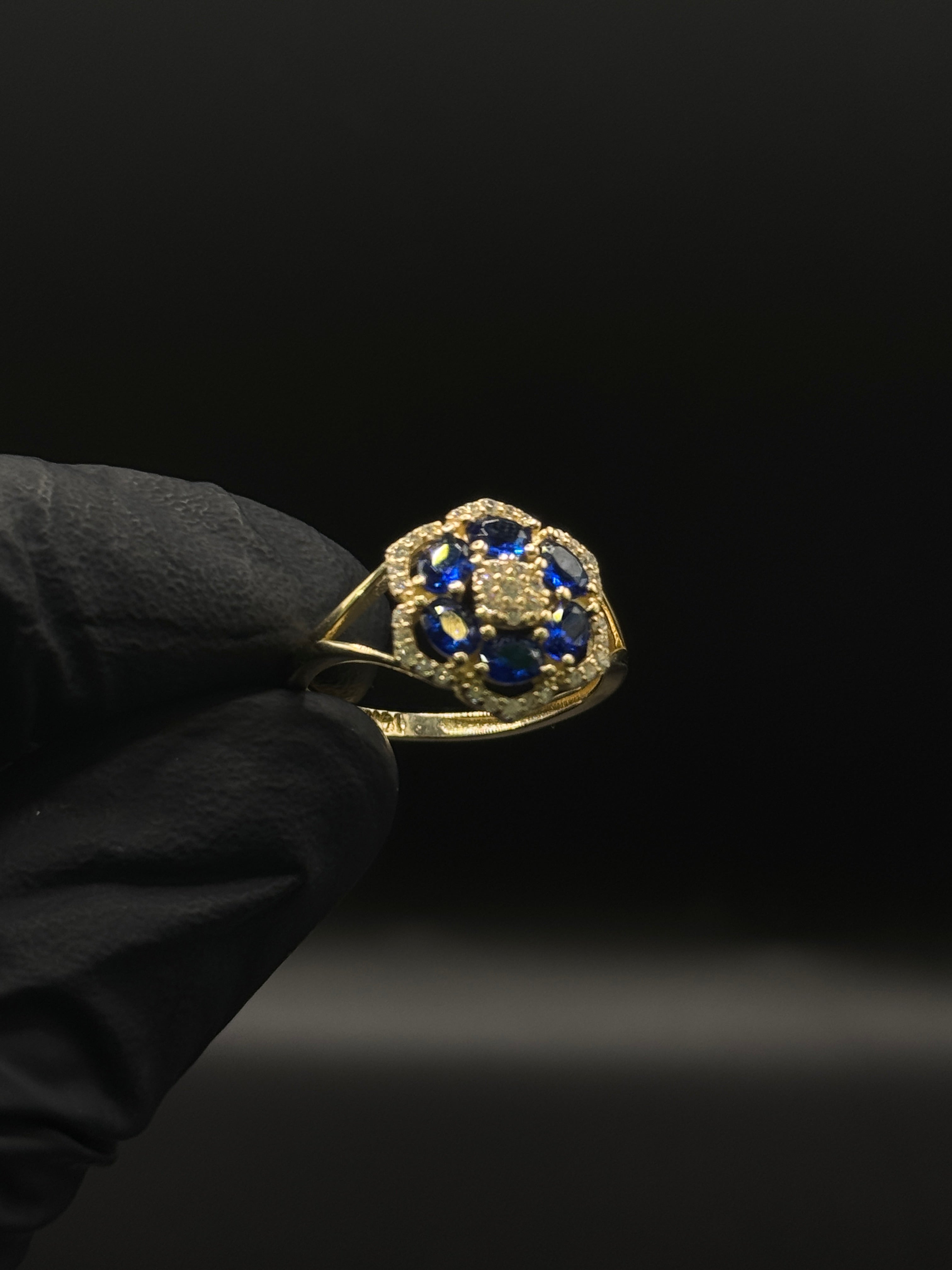 Womens Sapphire Flower Ring image 0