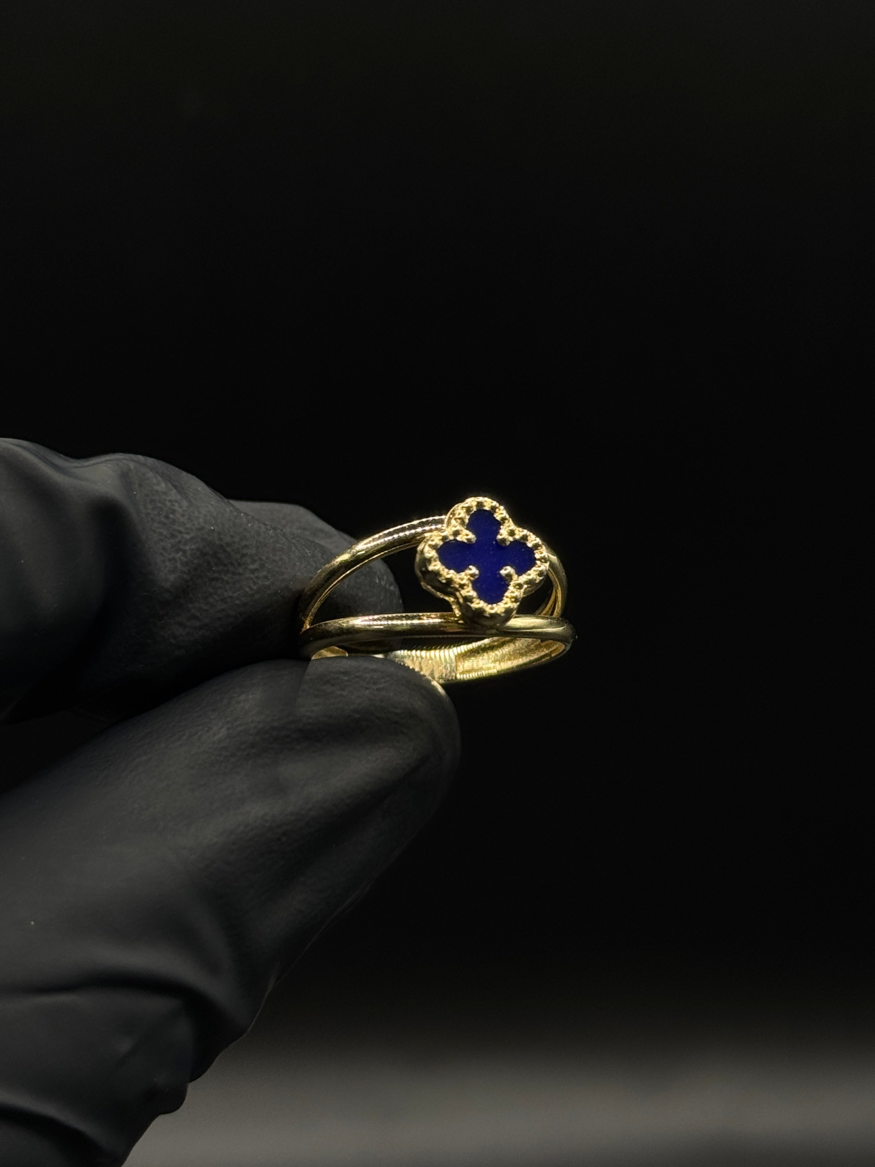 Womens Navy Blue Clover Ring image 0