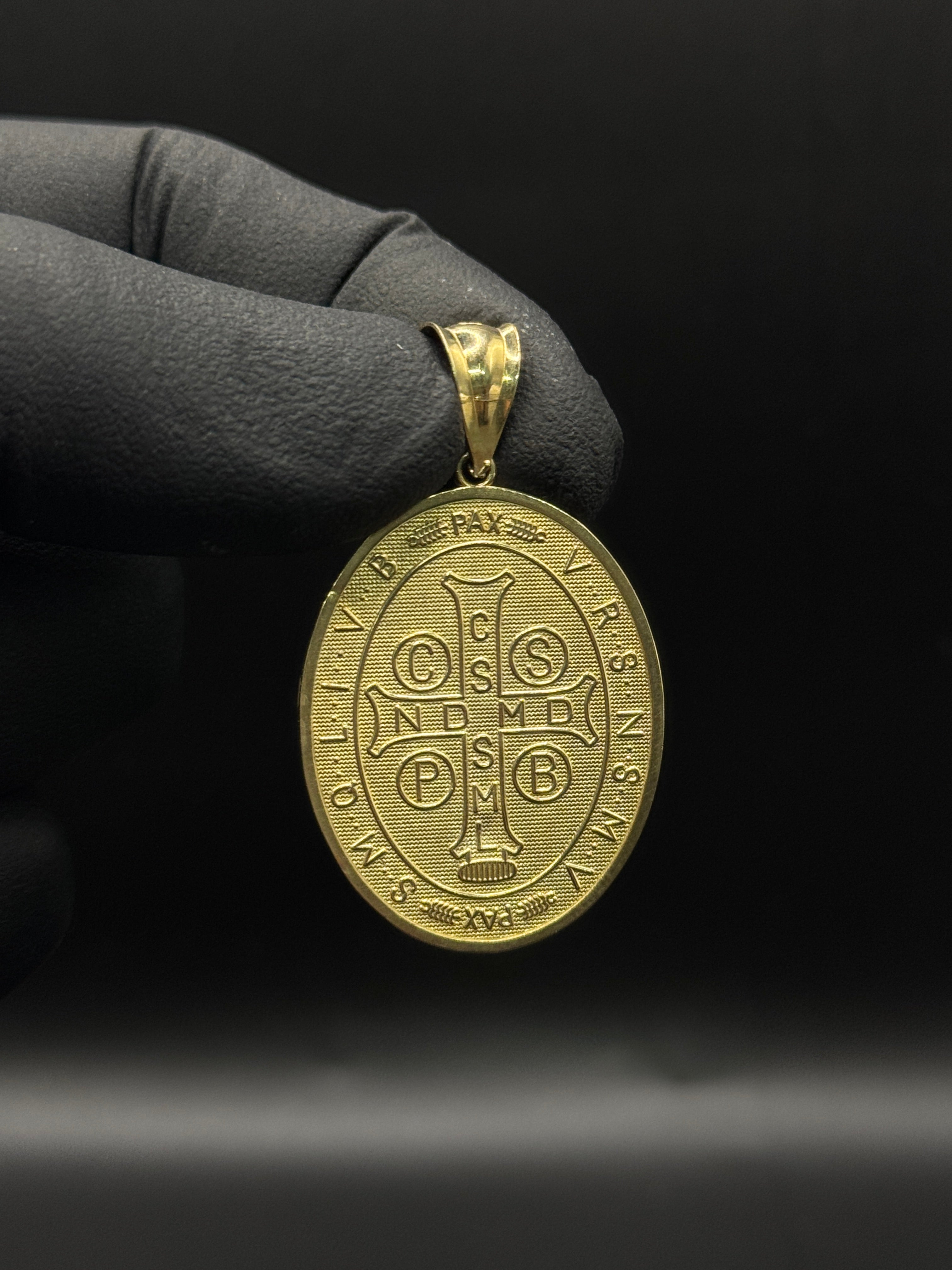 San Benito Pendant (Oval) image 1