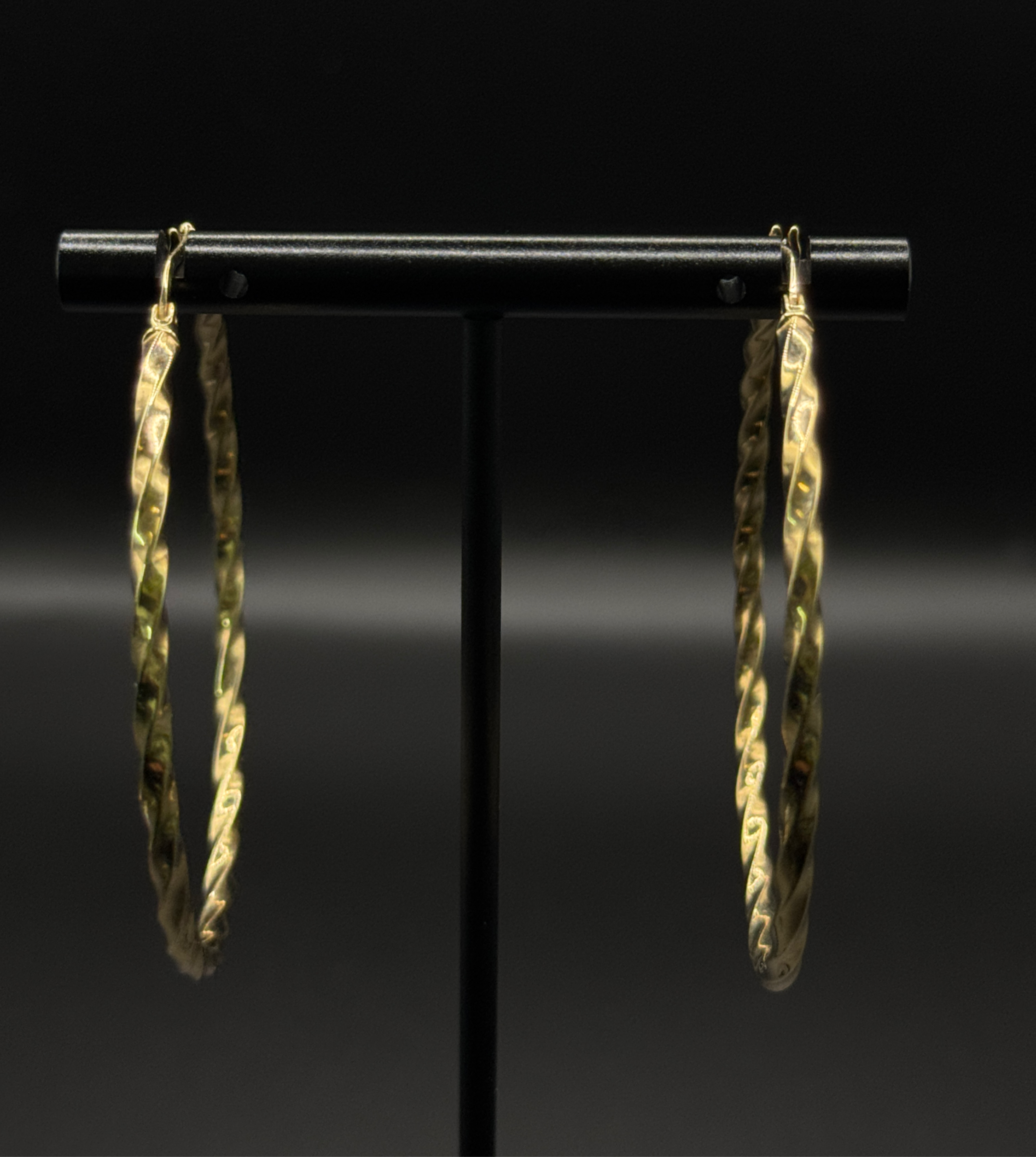 Womens Hoop Earrings image 0
