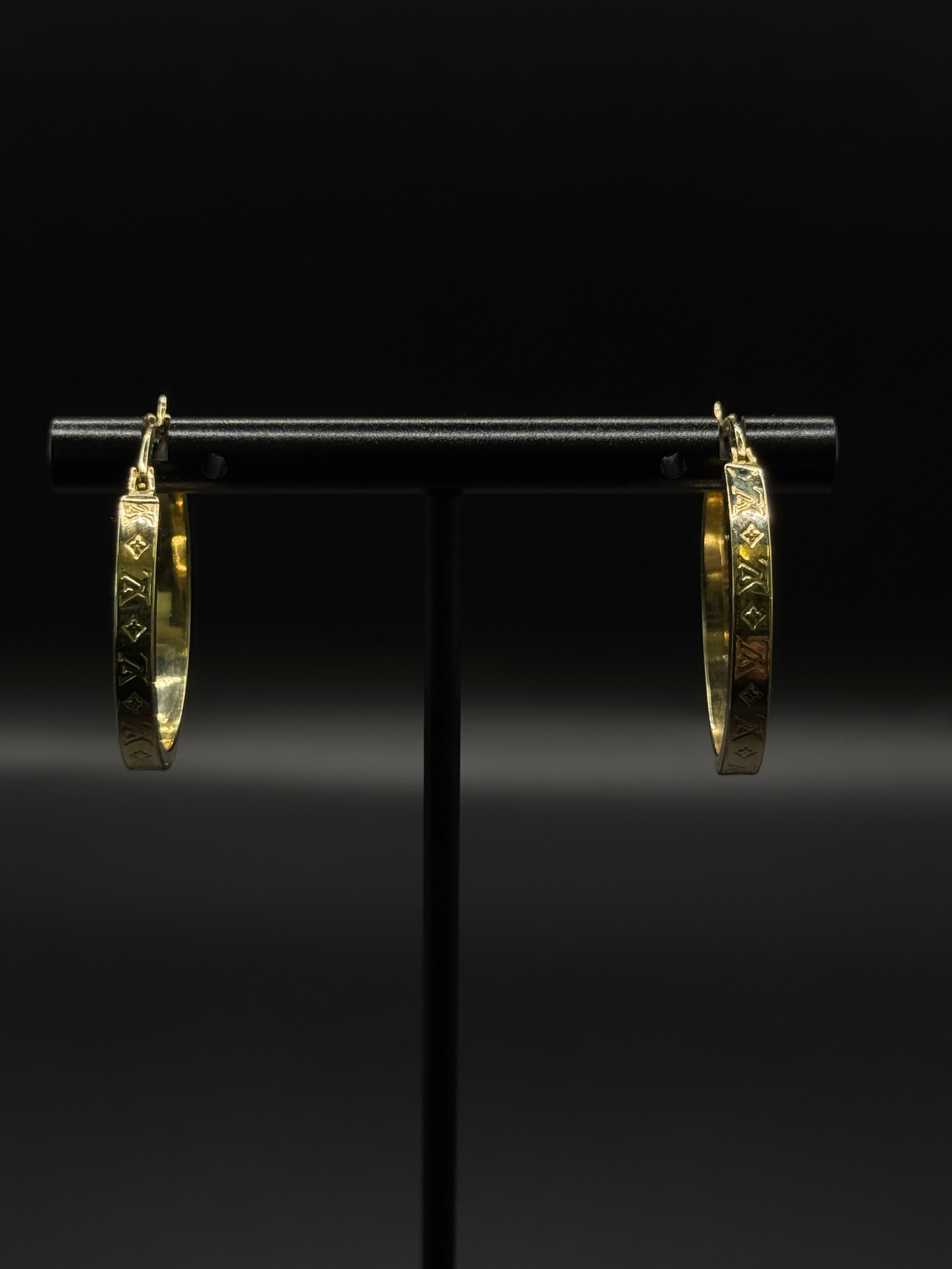 Womens Hoop Earrings image 0