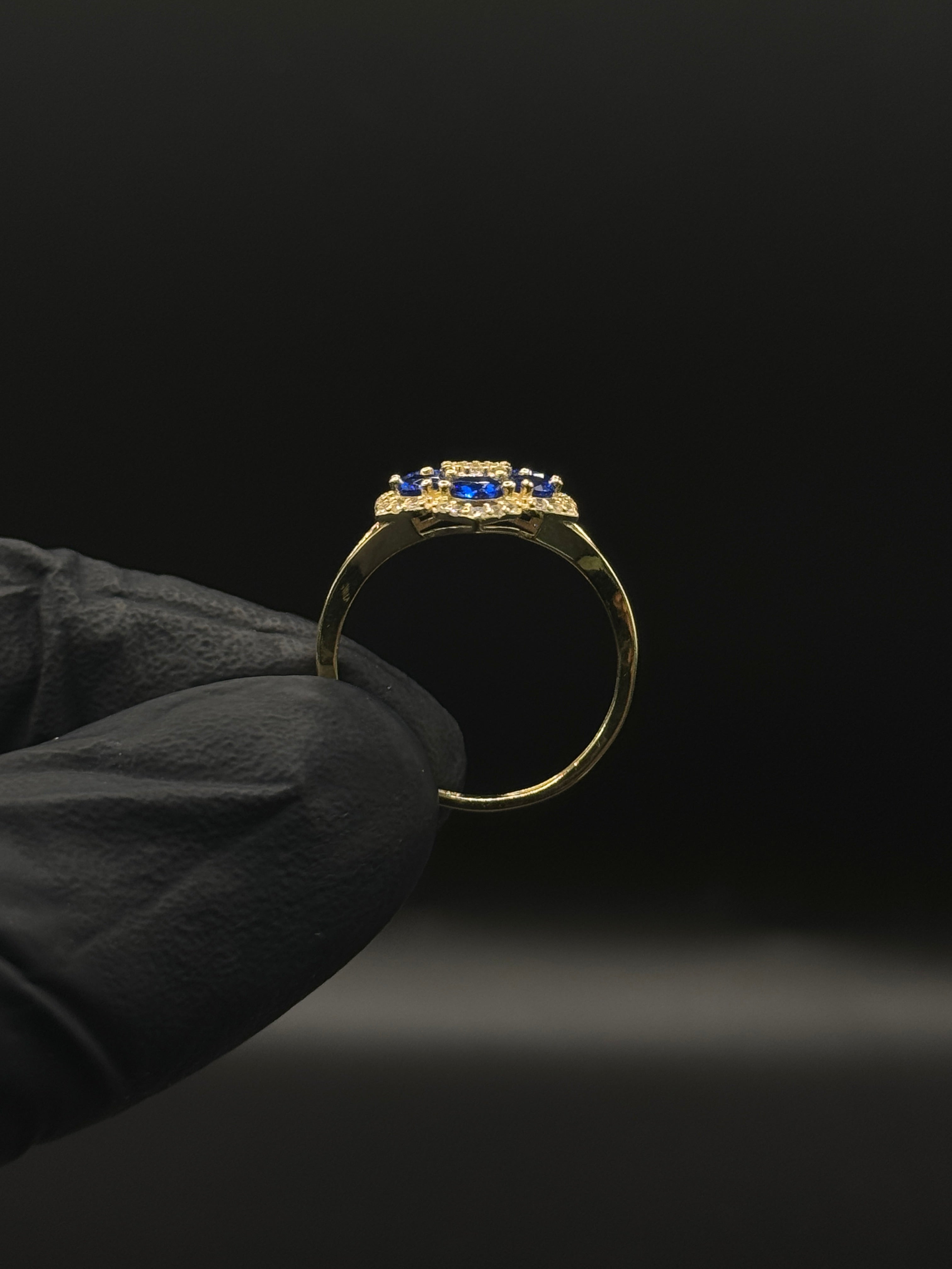 Womens Sapphire Flower Ring image 1