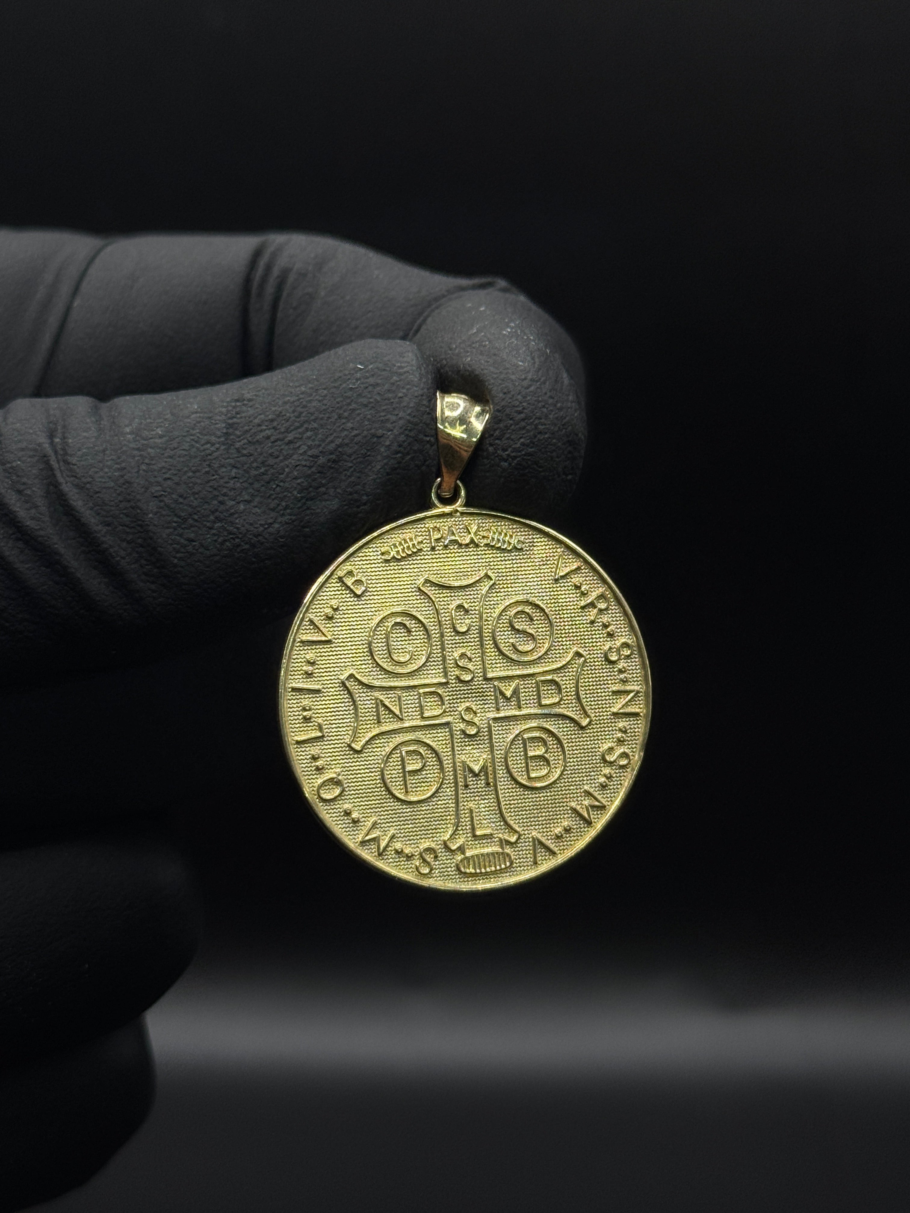 San Benito Pendant (Round) image 1